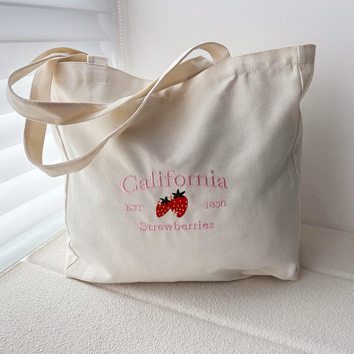 Women Bags Ck - California EST.1850 fragole Vintage ricamato donna