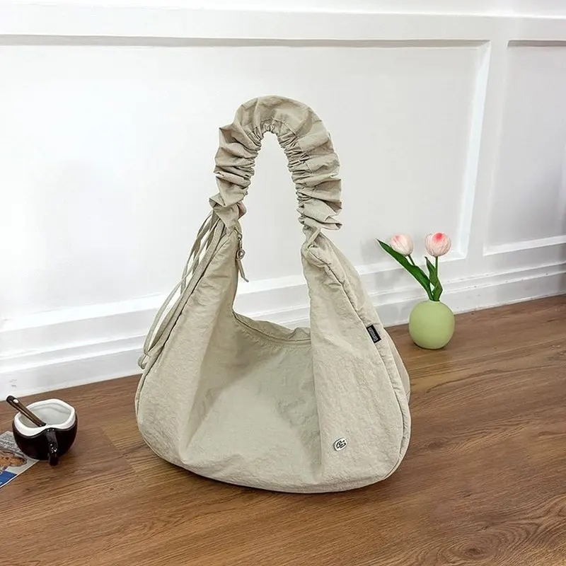 Borsa a Tracolla in Nylon Stro - Hobo Bag Slouchy recensione e prezzo