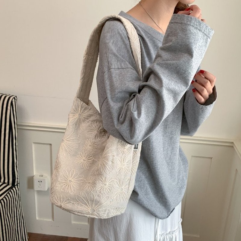 Borsa a Tracolla da Donna in T - Hobo Bag Slouchy recensione e prezzo